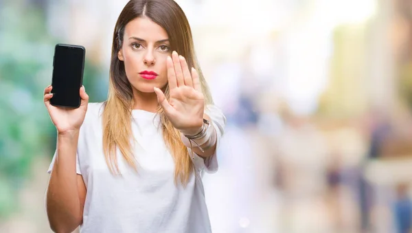 Mooie Jongedame Met Leeg Scherm Van Smartphone Geïsoleerde Achtergrond Met — Stockfoto