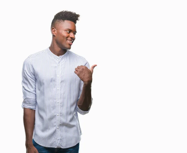 Jeune Homme Afro Américain Sur Fond Isolé Souriant Avec Visage — Photo