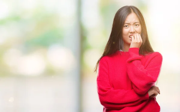 Junge Asiatische Frau Winterpullover Über Isoliertem Hintergrund Sieht Gestresst Und — Stockfoto