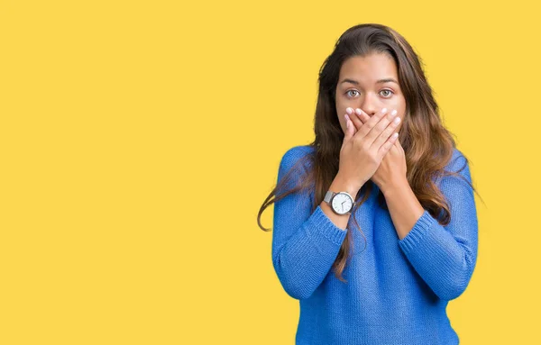 Jovem Bela Mulher Morena Vestindo Camisola Azul Sobre Fundo Isolado — Fotografia de Stock