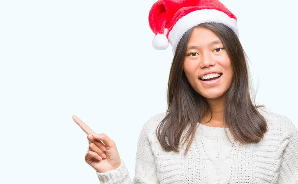 Jeune Femme Asiatique Portant Chapeau Noël Sur Fond Isolé Avec — Photo