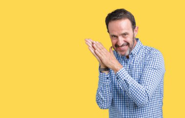 Yakışıklı orta yaş zarif komuta sizde izole üzerinde arka plan Clapping ve mutlu ve neşeli, gururlu gülümseyen birlikte eller alkış