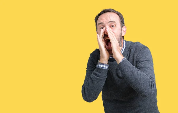 Bonito Homem Meia Idade Sênior Vestindo Uma Camisola Sobre Fundo — Fotografia de Stock