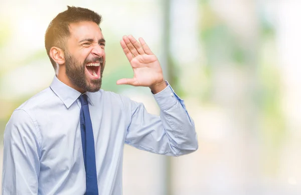 Erwachsener Hispanischer Geschäftsmann Vor Isoliertem Hintergrund Der Laut Schreit Und — Stockfoto