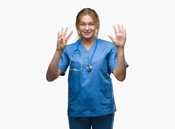 Mladý Lékař Kavkazský Žena Nosí Uniformu Chirurg Nad Izolované Zobrazeným — Stock fotografie
