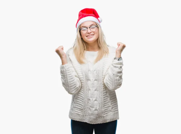 Giovane Donna Caucasica Indossa Cappello Natale Sfondo Isolato Celebrando Sorpreso — Foto Stock
