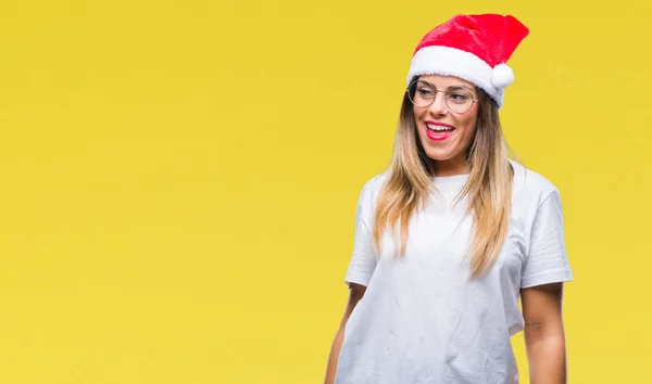 Üzerinde Noel Şapka Giyen Genç Güzel Kadın Arka Plan Uzak — Stok fotoğraf