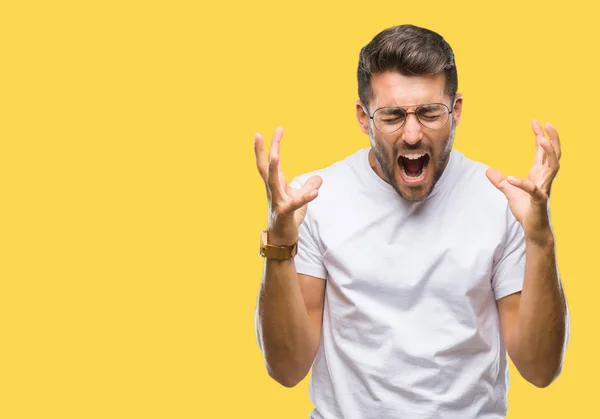 Jeune Bel Homme Portant Des Lunettes Sur Fond Isolé Célébrant — Photo