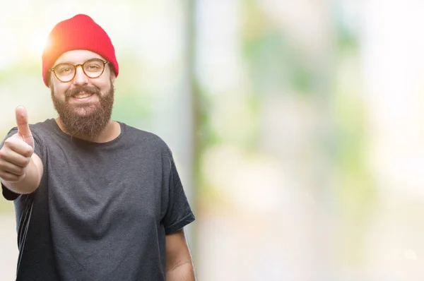 Young Caucasian Hipster Man Wearing Glasses Isolated Background Doing Happy — Stock Photo, Image