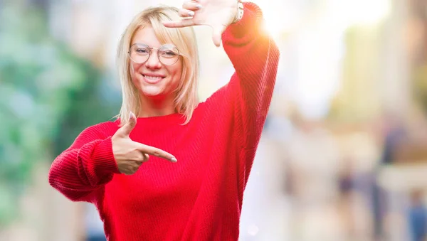 Joven Hermosa Mujer Rubia Con Suéter Gafas Sobre Fondo Aislado — Foto de Stock