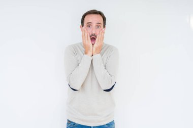 İzole arka plan yorgun eller kat yüz, depresyon ve üzüntü, zarif üst düzey adam üzgün ve sorun için tahriş