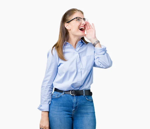 Hermosa Mujer Mediana Edad Madura Negocios Con Gafas Sobre Fondo — Foto de Stock