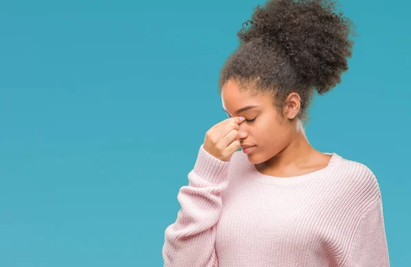 Jovem Afro Americana Vestindo Camisola Inverno Sobre Fundo Isolado Cansado — Fotografia de Stock