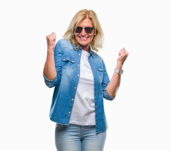 Middle Age Blonde Woman Wearing Sunglasses Isolated Background Celebrating Surprised — Stock Photo, Image