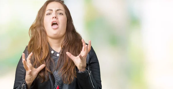 Schöne Size Junge Frau Einer Modischen Lederjacke Über Isoliertem Hintergrund — Stockfoto