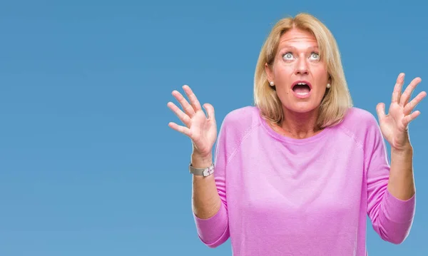 Middle Age Blonde Woman Isolated Background Crazy Mad Shouting Yelling — Stock Photo, Image