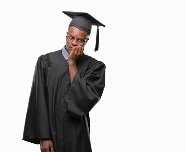 Mladý Absolvent Afroamerické Muže Izolované Pozadí Pohledu Stresovaní Nervózní Rukama — Stock fotografie