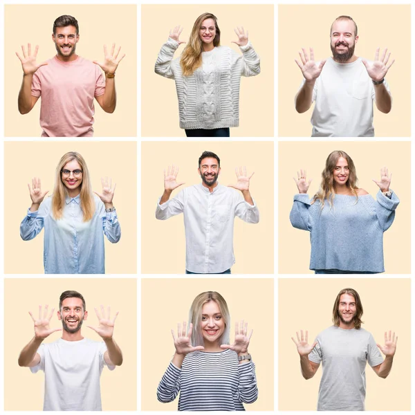群体的人 妇女和男子在五颜六色的黄色孤立的背景显示和指指点点用手指数字十 同时微笑着自信和快乐 — 图库照片