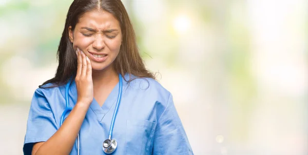 Giovane Medico Chirurgo Arabo Donna Sfondo Isolato Toccare Bocca Con — Foto Stock