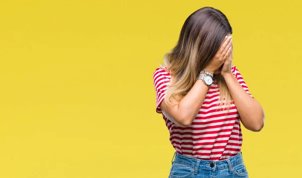 Mujer Hermosa Joven Mirada Casual Sobre Fondo Aislado Con Expresión —  Fotos de Stock