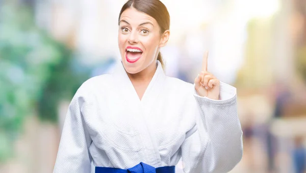 Mujer Hermosa Joven Que Usa Uniforme Kimono Karate Sobre Fondo —  Fotos de Stock