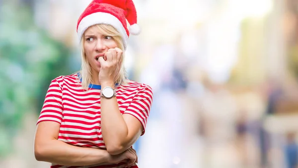 Joven Hermosa Mujer Rubia Con Sombrero Navidad Sobre Fondo Aislado — Foto de Stock