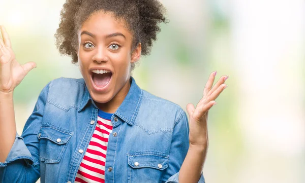 Mujer Afroamericana Joven Sobre Fondo Aislado Celebrando Loco Sorprendido Por — Foto de Stock