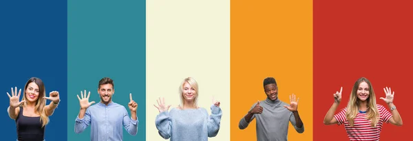 Colagem Grupo Jovens Sobre Colorido Vintage Isolado Fundo Mostrando Apontando — Fotografia de Stock