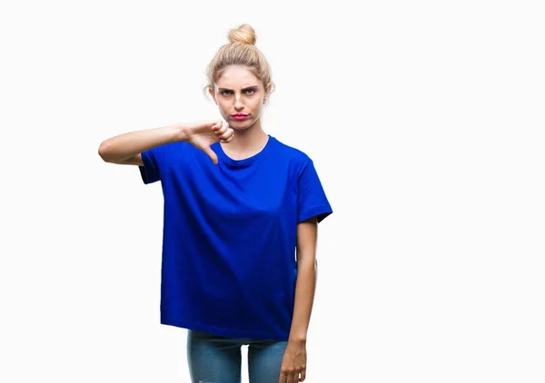 Giovane Bella Donna Occhi Biondi Blu Indossa Blu Shirt Sfondo — Foto Stock