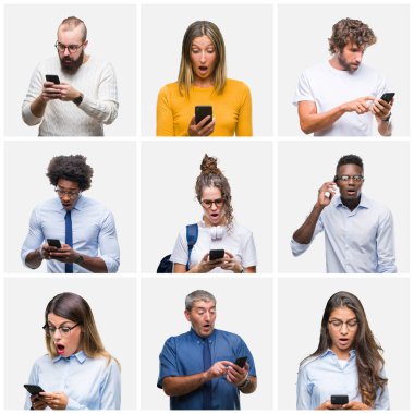 Bir grup insan izole arka şok sürpriz yüzü, korkuyor ve korku ifadesi ile heyecanlı olan korkmuş üzerinden smartphone kullanarak kolaj