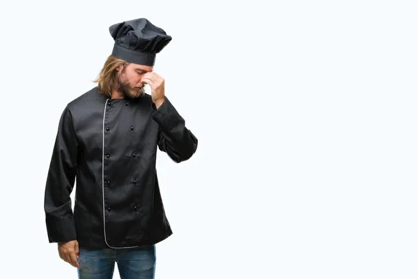 Jovem Cozinheiro Bonito Com Cabelos Longos Sobre Fundo Isolado Cansado — Fotografia de Stock