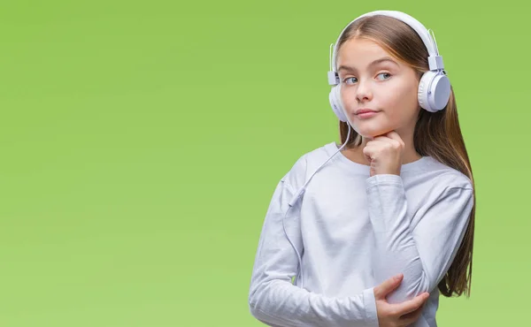 Giovane Bella Ragazza Con Cuffie Ascoltare Musica Sfondo Isolato Con — Foto Stock