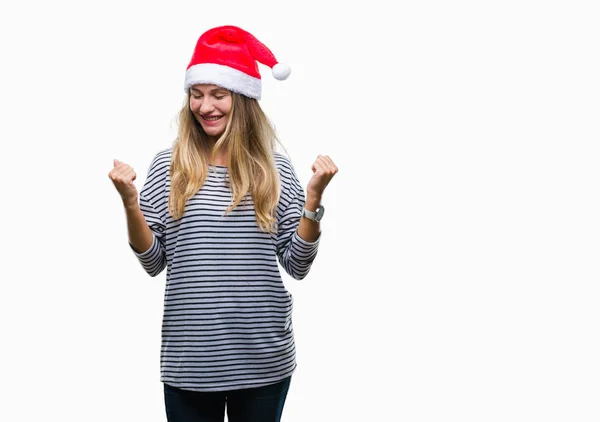 Üzerinde Noel Şapka Giyen Genç Güzel Sarışın Kadın Gülümseyerek Başarı — Stok fotoğraf