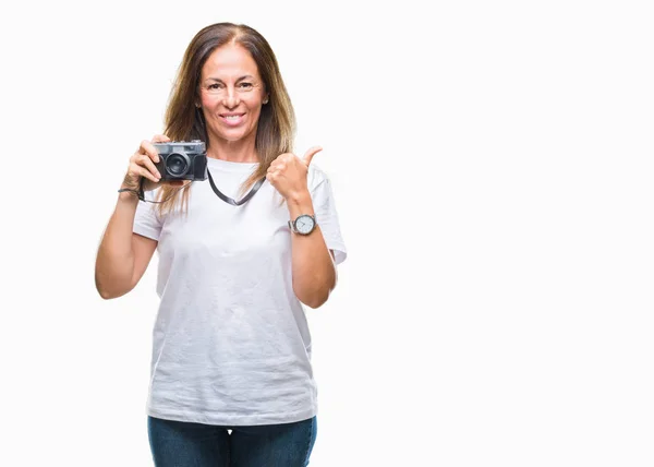 Mujer Hispana Mediana Edad Tomando Fotos Usando Una Cámara Fotos — Foto de Stock