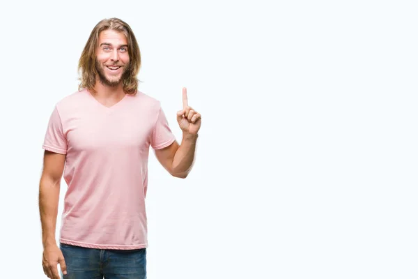 Homem Bonito Jovem Com Cabelos Longos Sobre Fundo Isolado Apontando — Fotografia de Stock