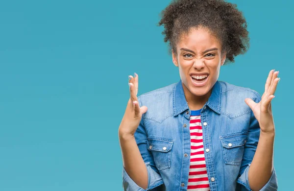 Mladá Žena Afro Americký Nad Izolované Pozadí Crazy Šílený Křik — Stock fotografie