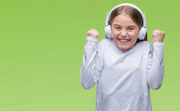 Joven Chica Hermosa Con Auriculares Escuchando Música Sobre Fondo Aislado —  Fotos de Stock