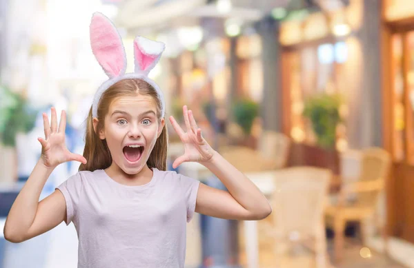 Joven Chica Hermosa Con Orejas Conejo Pascua Sobre Fondo Aislado —  Fotos de Stock