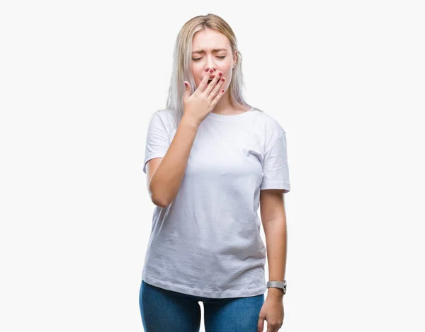 Mujer Rubia Joven Sobre Fondo Aislado Aburrido Bostezar Cansado Cubriendo — Foto de Stock