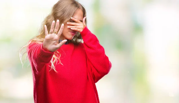 Bella Giovane Donna Bionda Che Indossa Maglione Invernale Sfondo Isolato — Foto Stock