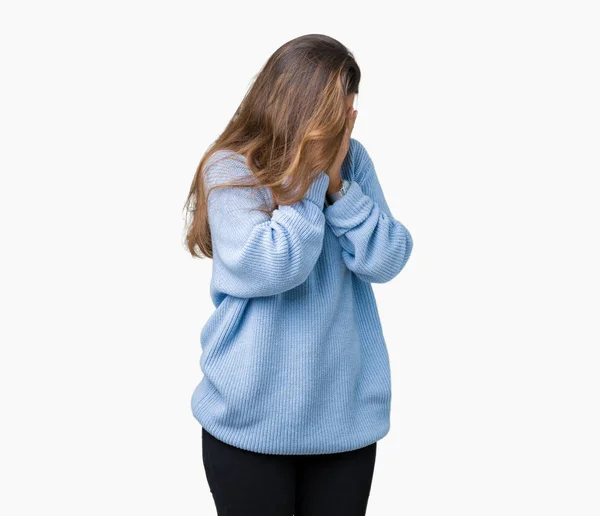 Jovem Bela Mulher Morena Vestindo Camisola Azul Inverno Sobre Fundo — Fotografia de Stock