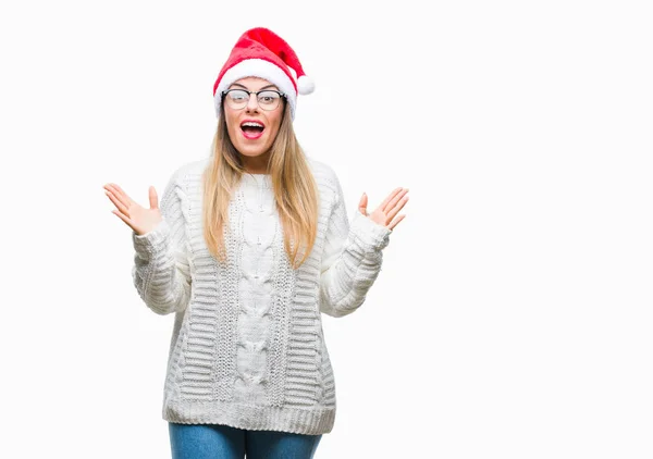 Junge Schöne Frau Mit Weihnachtsmütze Über Isoliertem Hintergrund Feiert Verrückt — Stockfoto