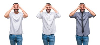 Kolaj bir Hint yakışıklı genç gülümseyen izole arka plan ve süre seyir ve kamera boyutu işaret parmaklarıyla yapıyor el ile kendinden emin eller üzerinde. Ölçü kavramı.