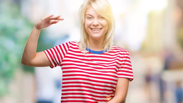 Young Beautiful Blonde Woman Isolated Background Gesturing Hands Showing Big — Stock Photo, Image