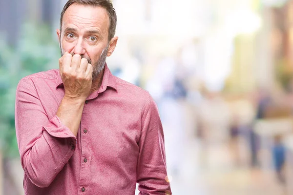 Mezza Età Hoary Uomo Anziano Sfondo Isolato Cercando Stressato Nervoso — Foto Stock