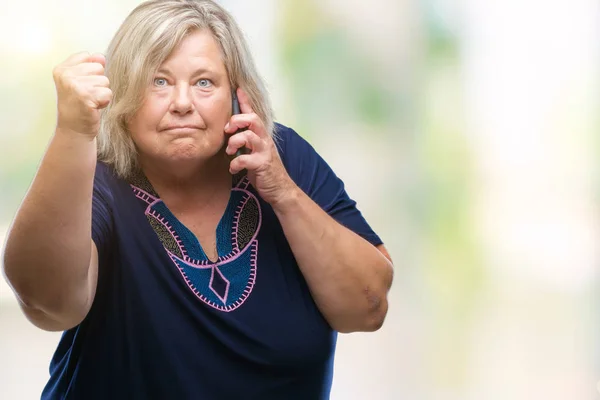 Senior Size Kaukasierin Telefoniert Über Isolierten Hintergrund Genervt Und Frustriert — Stockfoto