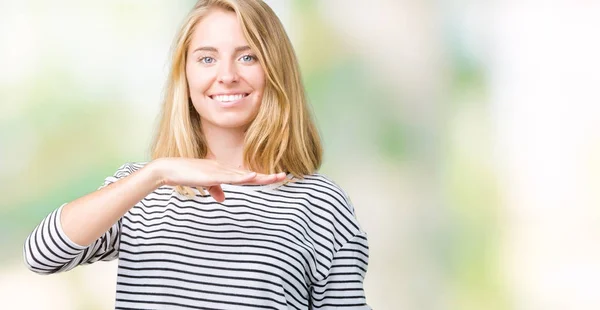 Hermosa Mujer Joven Con Suéter Rayas Sobre Fondo Aislado Gesto —  Fotos de Stock