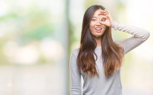 Young Asian Woman Isolated Background Doing Gesture Hand Smiling Eye — Stock Photo, Image