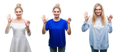 Kolaj gösterilen ve parmakları ile işaret izole arka plan üzerinde genç güzel sarışın kadının kendinden emin ve mutlu gülümseyerek süre 6 numara.