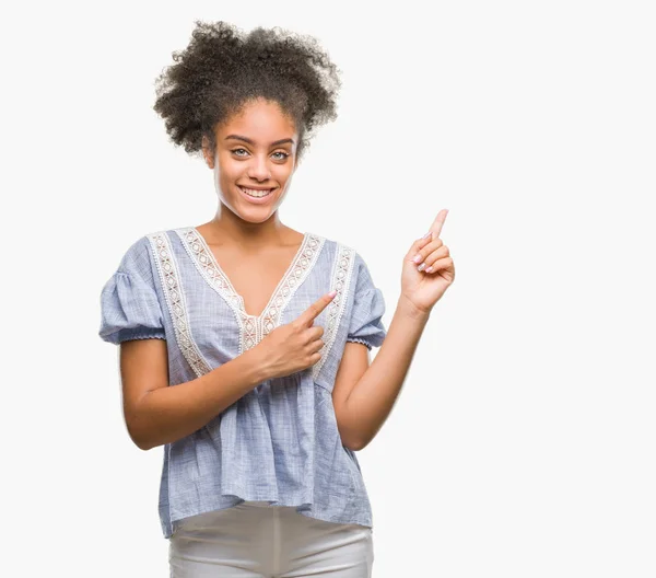 Young Afro American Woman Isolated Background Smiling Looking Camera Pointing — Stock Photo, Image